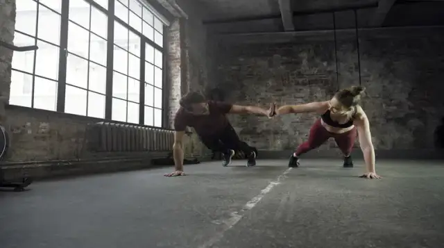 CrossFit: Czy warto? Zalety, wady i koszty treningu