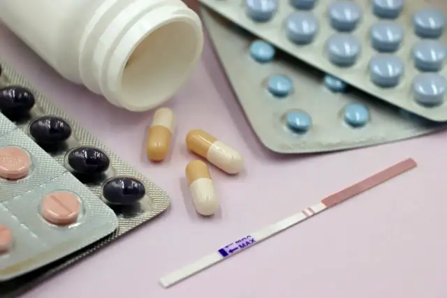 Zaburzenia hormonalne u kobiet objawy – jak je rozpoznać i leczyć