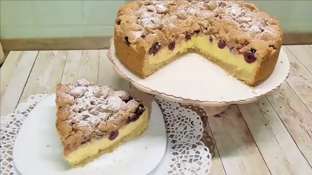 Przepis na ciasto z kisielem i budyniem, które zachwyci każdego smakosza