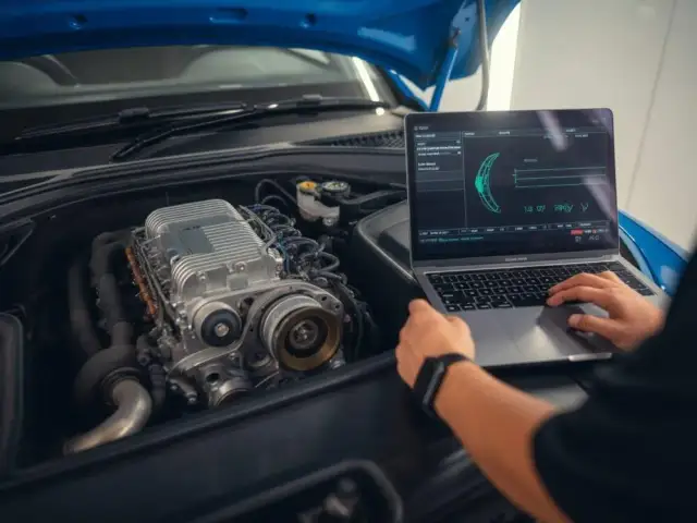 Chip tuning: Czy warto? Analiza zysków i ryzyk modyfikacji silnika