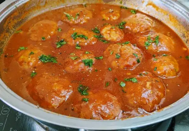 Ile gotować pulpety wieprzowe, aby były idealnie soczyste?