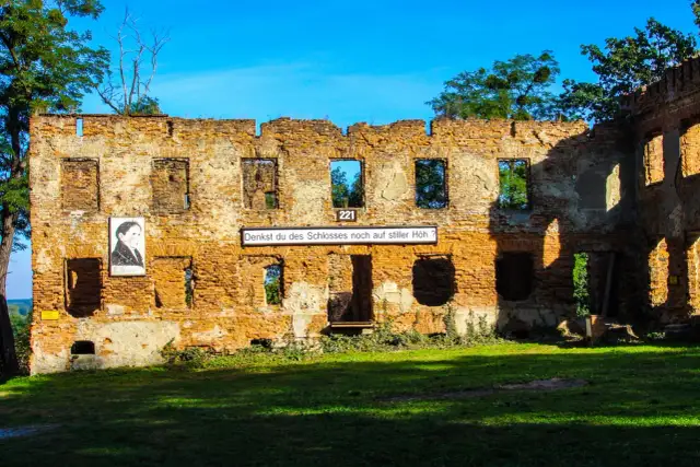 Pałac Lubniewice: Historia i zwiedzanie pałacu w Lubniewicach