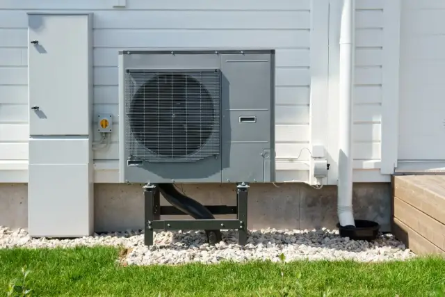 Komu przysługuje dofinansowanie do pompy ciepła? Sprawdź warunki.