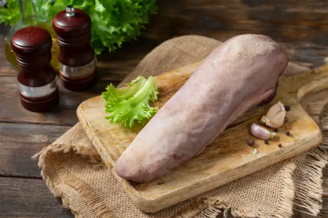 Jak przyrządzić ozory wieprzowe - proste przepisy, które zaskoczą