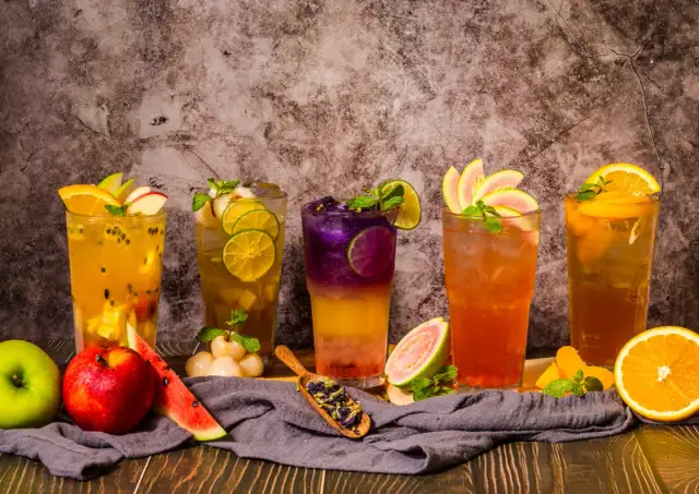 Napoje bezalkoholowe: zdrowe alternatywy dla tradycyjnych trunków