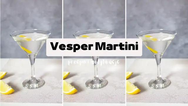 Trzy kieliszki z Martini, ozdobione skórką cytryny, na jasnym tle.