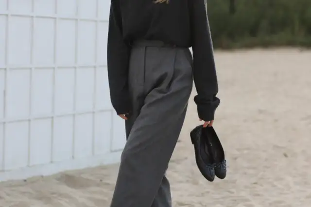 Czarna bluza i jakie spodnie? 70+ pomysłów na modne stylizacje!