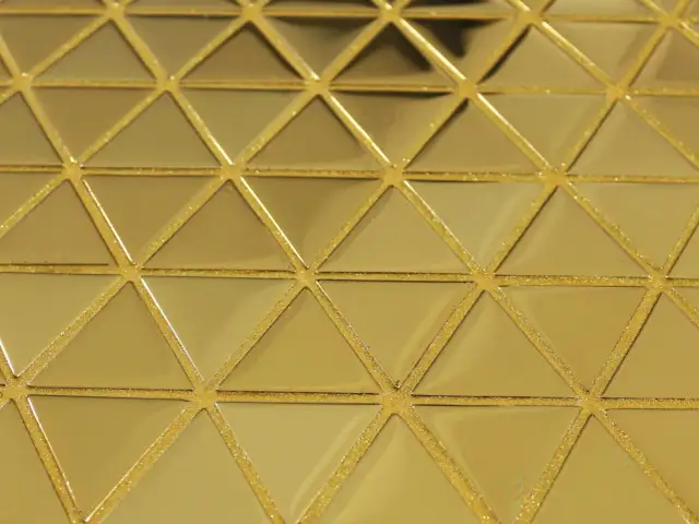 Jaką fugę wybrać do złotej mozaiki - skuteczne wskazówki i porady