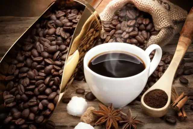 Jaką kawę ziarnistą wybrać? Porady, rankingi i błędy, których unikać