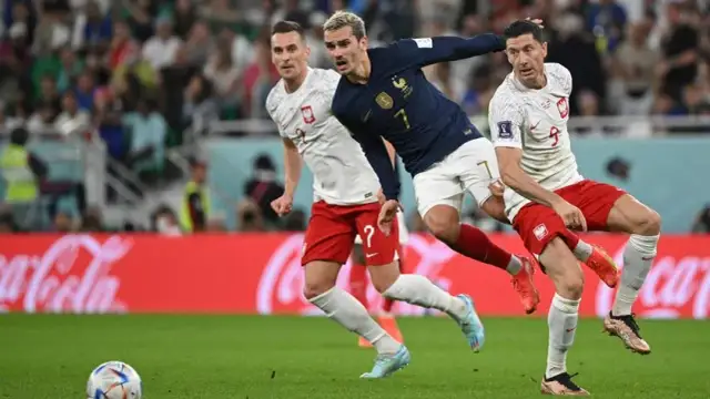 Rajskie igraszki: odkryj emocje melodramatu i urok Bieszczad