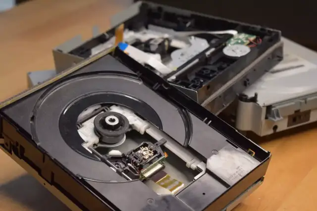 Xbox 360: Demontaż Fat, Slim, E Czy naprawisz ją sam?