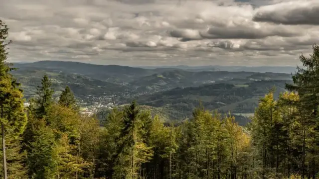 Góry na Śląsku: Przewodnik po miejscach i szlakach w regionie górskim