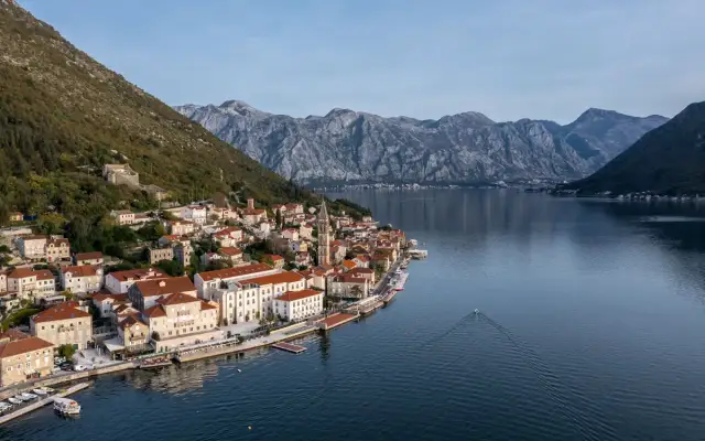 Gdzie nocleg w drodze do Czarnogóry? Odkryj najlepsze opcje i ceny
