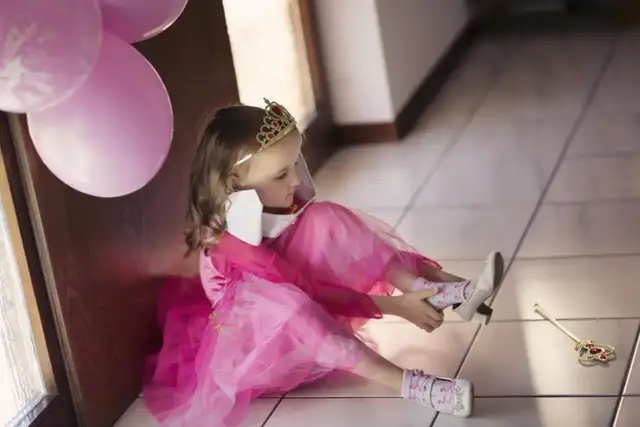 Jak zrobić strój księcia dla dziecka - proste i efektowne pomysły