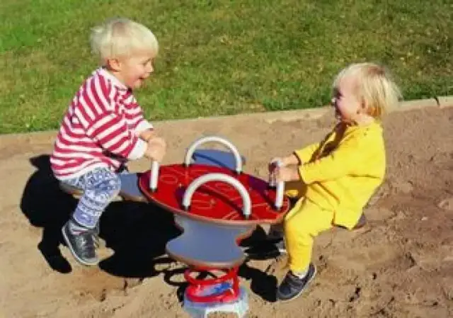 Jak zakotwić plac zabaw, aby zapewnić bezpieczeństwo dzieciom