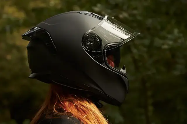 Kask motocyklowy do 500 zł: Ranking 2026 i co musisz wiedzieć!