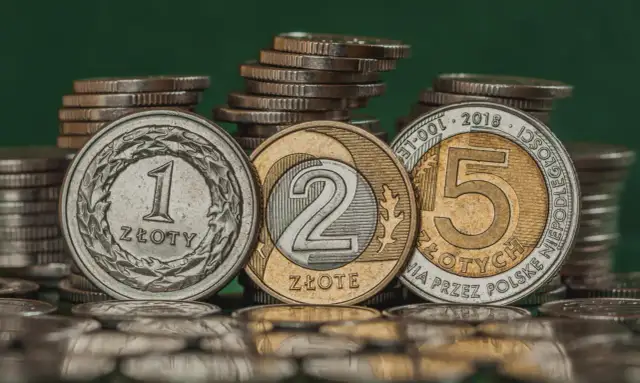 Jaka waluta ma pokrycie w złocie? Prawda o pieniądzu fiat.