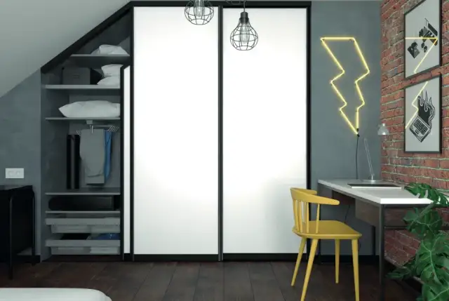 Jak zrobić szafkę z drzwiami przesuwnymi – proste kroki i porady