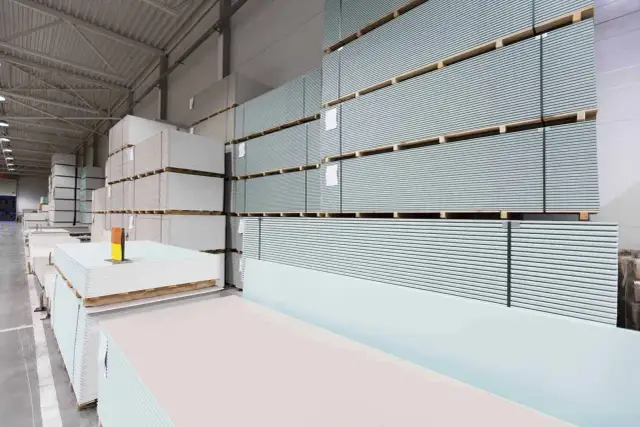 Tynk czy płyty g-k? Przewodnik po kosztach i wyborze idealnym