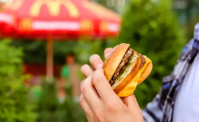 Od kiedy burger drwala w McDonald's? Sprawdź datę powrotu!