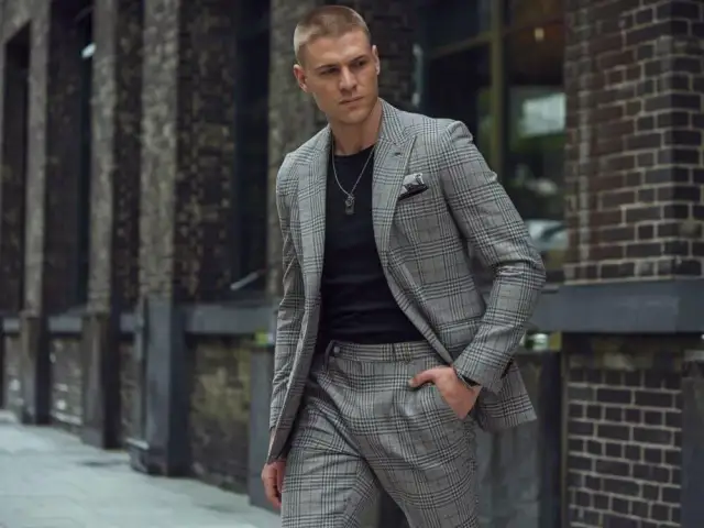 Jak dobrać marynarkę do szarych spodni w kratę? Stylowe porady