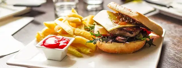 Chęciny gdzie zjeść – najlepsze restauracje, które musisz odwiedzić