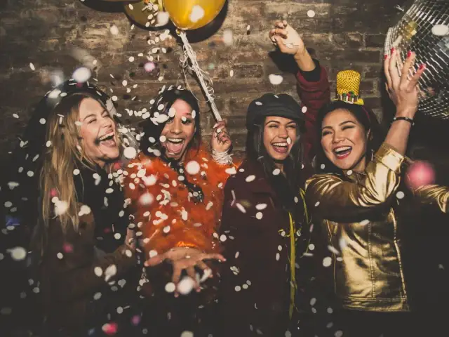 Jak zacząć zaproszenie? Oto najlepsze zwroty i pomysły na wstęp