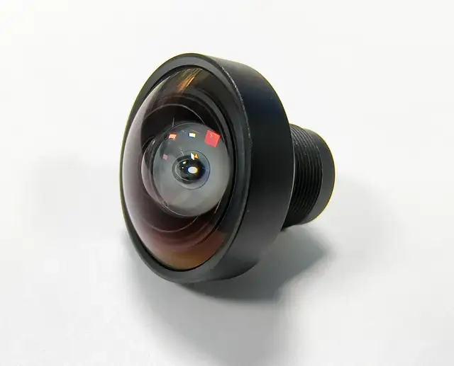 Najlepsze obiektywy do zdjęć w domu: Jak uchwycić magiczne chwile bez stresu