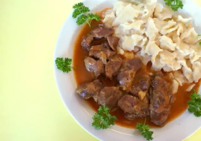 Jak zrobić żołądki z kurczaka - prosty przepis na pyszny gulasz