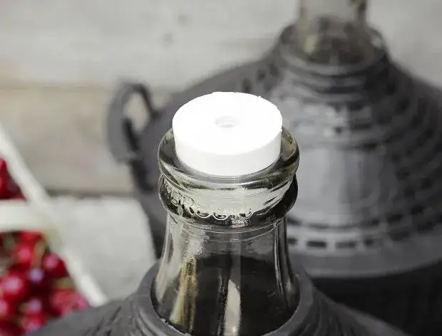 Gdzie trzymać balon z winem, aby uniknąć jego zepsucia?