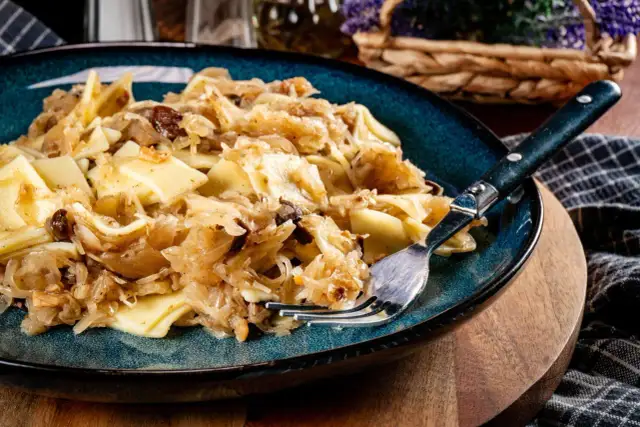 Czy łazanki są zdrowe? Poznaj zdrowsze wersje dania