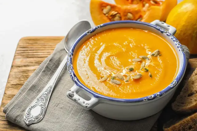 Zdrowe kolacje: 20+ przepisów na lepszy sen i wagę!