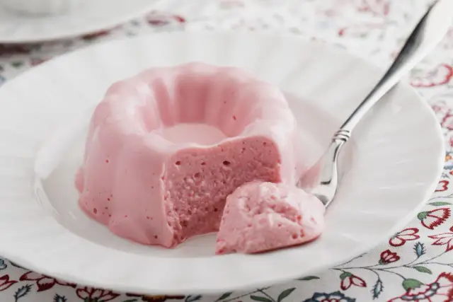 Galaretka do jogurtu: idealne proporcje? Mój sekret na gładki deser!