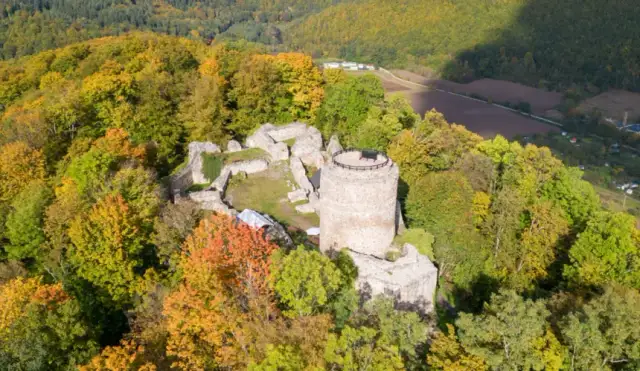 Pierwszy zamek w Polsce: tajemnice i historia Zamku Wleń
