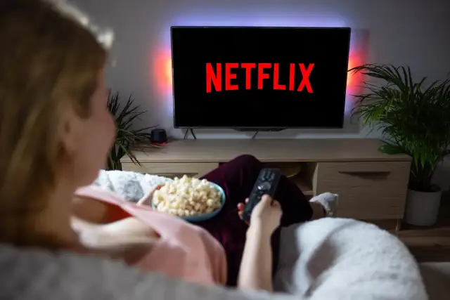 Dlaczego Netflix nie działa na TV? Rozwiąż problemy z połączeniem