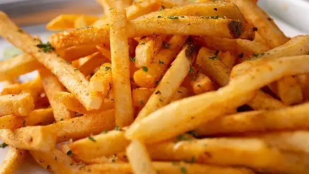 Jak zrobić frytki jak z McDonald's, które zachwycą smakiem i chrupkością