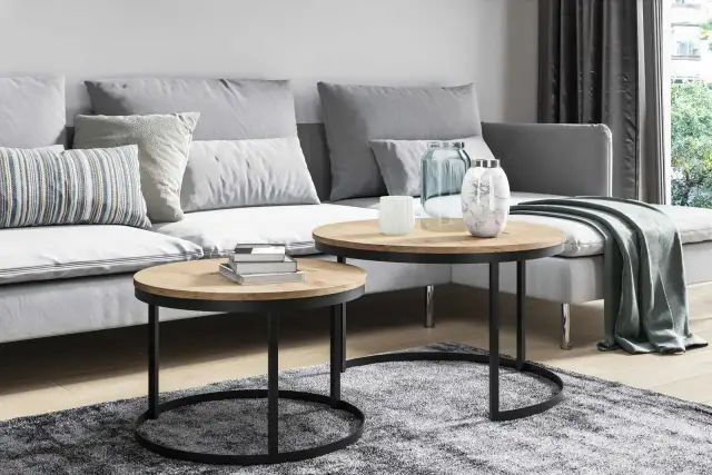Idealny stolik kawowy: Wymiary, kształt, styl. Uniknij błędów!