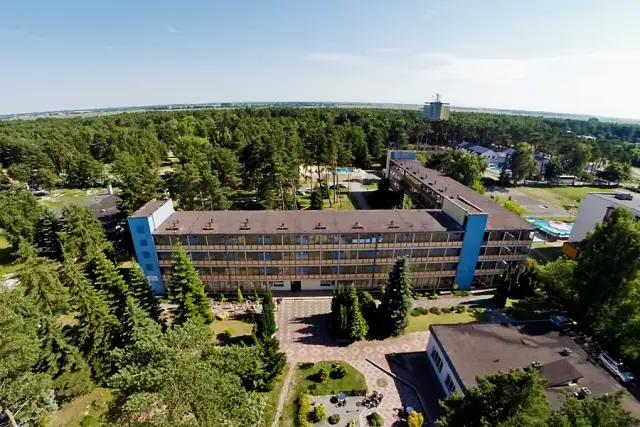 Wczasy rehabilitacyjne w Mrzeżynie: Turnusy z basenem