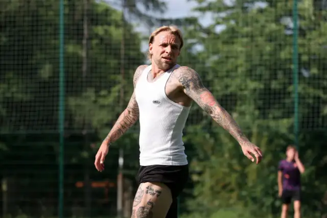 Zaskakujące zarobki Tymoteusza Puchacza - ile naprawdę dostaje?