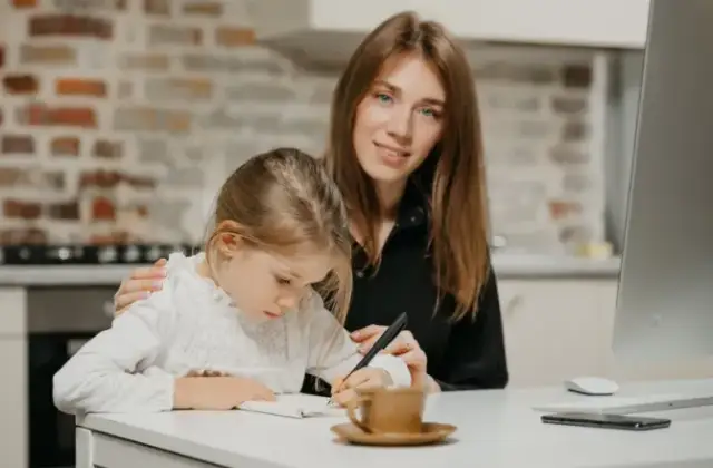 Sukces edukacyjny: więcej niż oceny jak wspierać dziecko?
