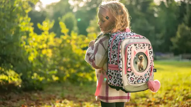 Jaka pojemność plecaka szkolnego? Wybierz mądrze dla kręgosłupa!