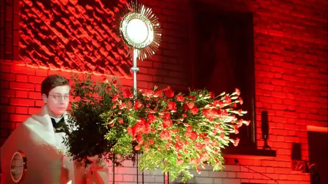 Bo jak śmierć potężna jest miłość - znaczenie i kontekst biblijny