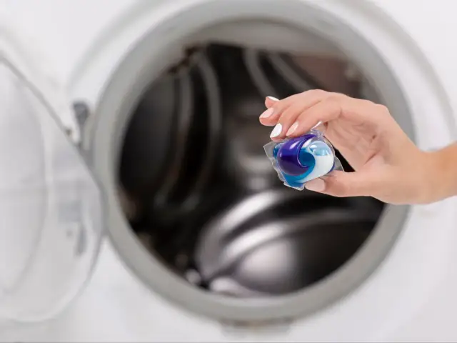 Czy kapsułki do prania niszczą pralkę? Oto co musisz wiedzieć