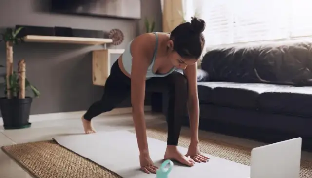 Domowe ćwiczenia na plecy: skuteczny przewodnik bez sprzętu