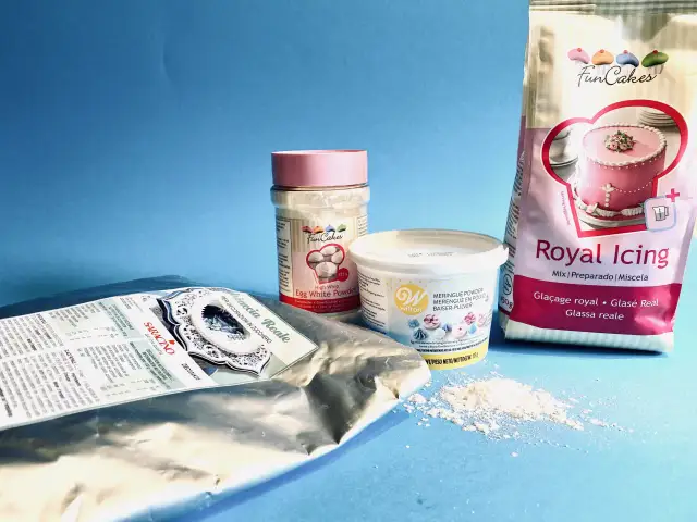 Bezpieczny lukier królewski z albuminy: Przepis i sekrety idealnych dekoracji