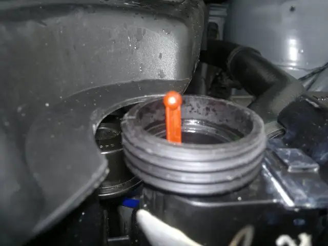 BMW E46: Gdzie i jak dolać płynu chłodniczego? Instrukcja