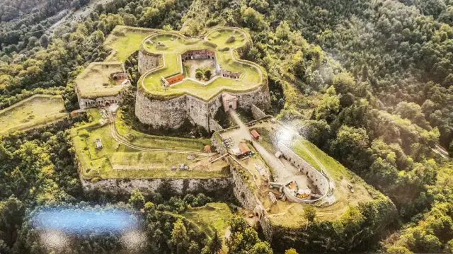 Atrakcje w Srebrnej Górze: odkryj tajemnice Twierdzy Srebrnogórskiej