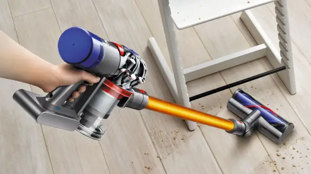 Dyson V8 czy V11 - który odkurzacz lepiej spełni Twoje oczekiwania?