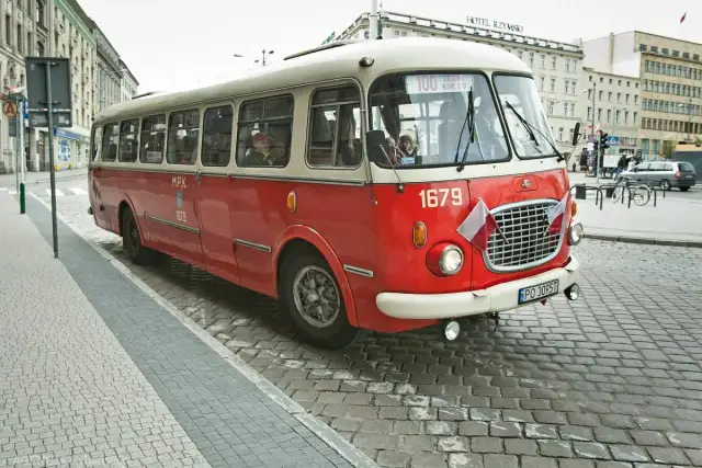 Dojazd z PKP Poznań Główny do ZOO: Stare czy Nowe?