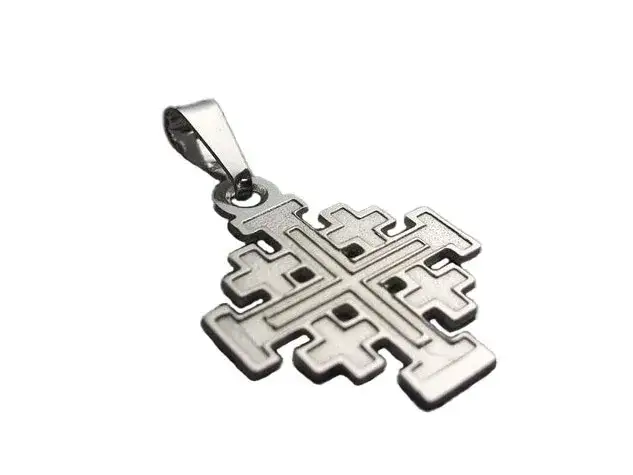 Czy katolik może nosić krzyż jerozolimski? Odkryj prawdę o tym symbolu